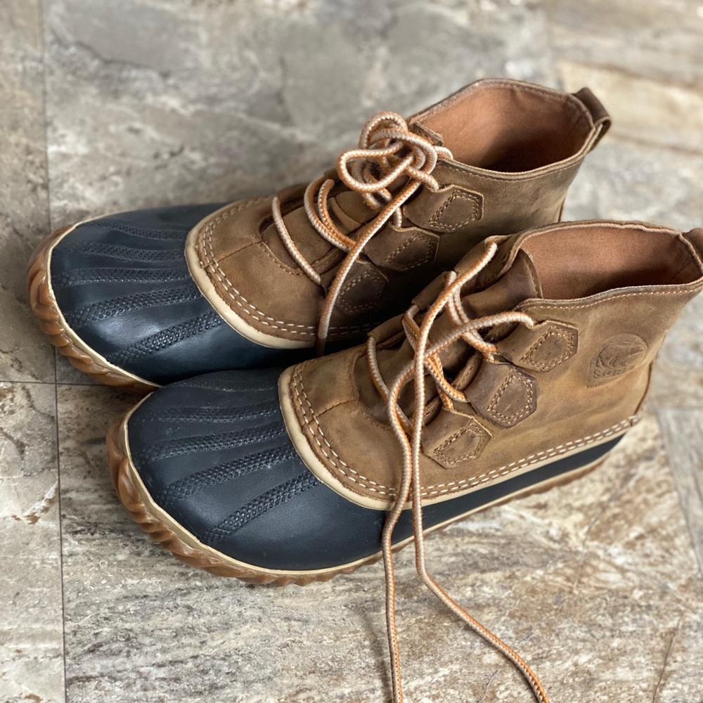 Sorel snow/rain boots size 8